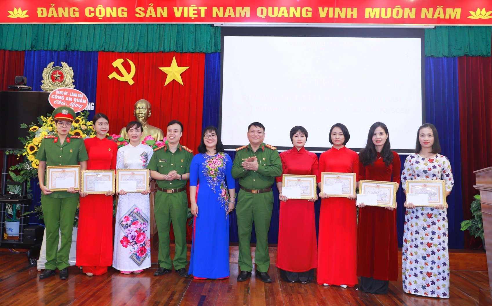 Hội Phụ nữ Công an quận Hồng Bàng: Tích cực tham gia công tác xã hội, tình nghĩa